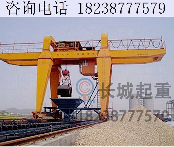 甘肅嘉峪關(guān)帶抓斗的龍門吊 防搖擺技術(shù)