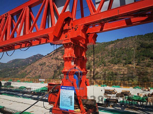 山東自動(dòng)化架橋機(jī)可實(shí)現(xiàn)準(zhǔn)確取梁