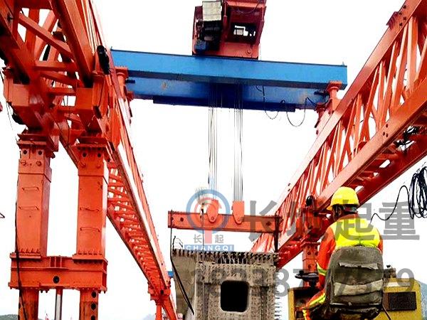 光伏輔助供電形式的架橋機(jī)提高作業(yè)效率